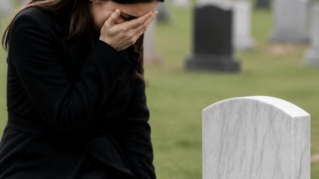 Newborn's Tragic Death Raises Awareness of Maternal Support Needs | permainan catur chess, squid88 l