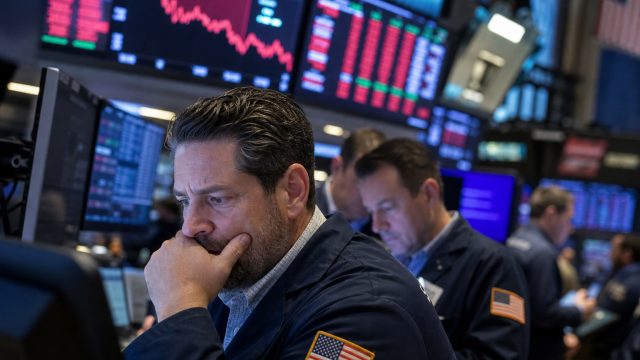 Market Shifts: Tech Sell-Off Impacts Global Indices Significantly | situs infini88, rtp airbet88 har