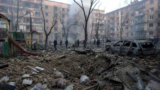 Tragic Missile Strike in Kryvyi Rih: Civilians Pay the Price