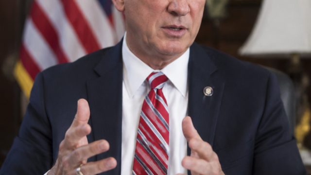 Senator Tuberville Pushes for Quick Resolution in Residency Challenge | rtp penta slot, kim keluaran