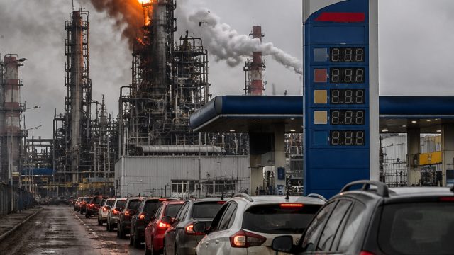 Russia Faces Fuel Crisis Amid Ongoing Ukrainian Strikes