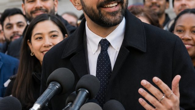 Mamdani's Candidates Dominate New York’s Democratic Primary Landscape | ibobetting com, sepatu futsa