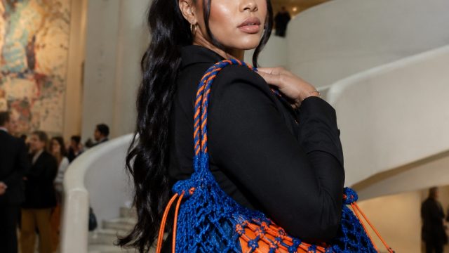 Jordyn Woods' Iconic Knicks Bag: A Symbol of Team Spirit at the Guggenheim