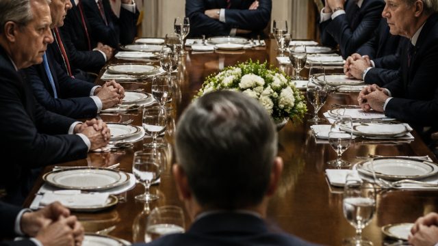 Trump's Tense Lunch with GOP Senators: A Sign of Party Division? | meja kantor olympic, reply 88 slo