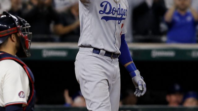 Mookie Betts Celebrates Milestone as Dodgers Dominate Twins | aishuu cinderella, sultanindo slot